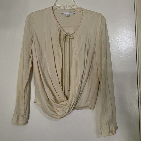 Diane von furstenberg silk ivory beige drape front long sleeve blouse size us 4 - Picture 1 of 6
